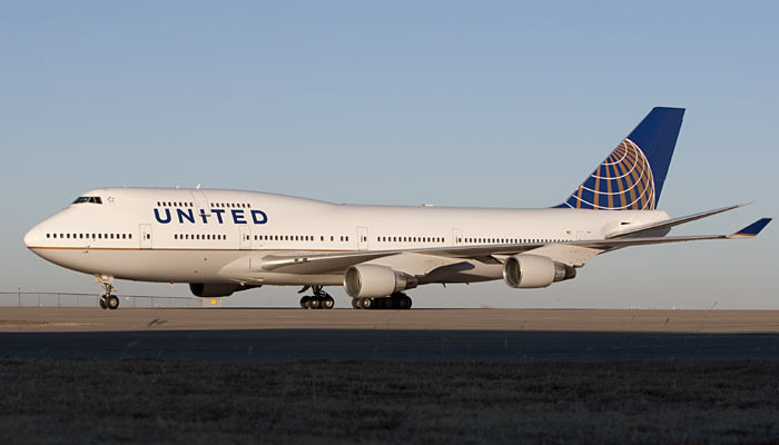 Boeing 747 United